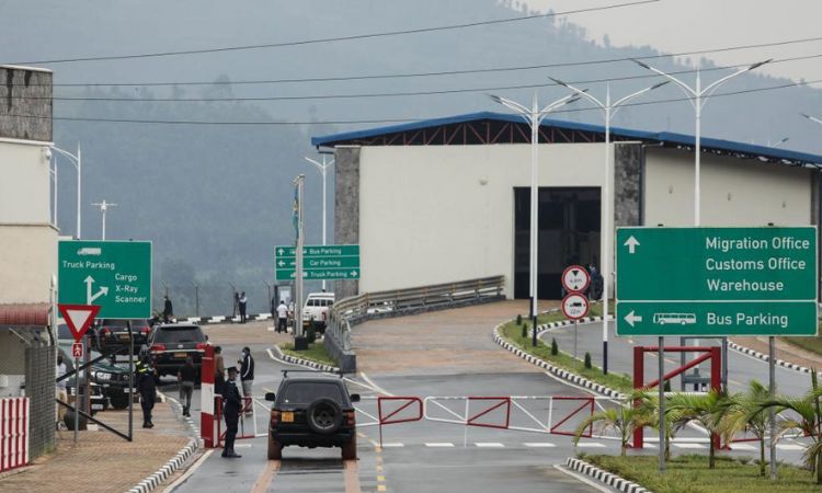 cross border 4x4 car rental uganda