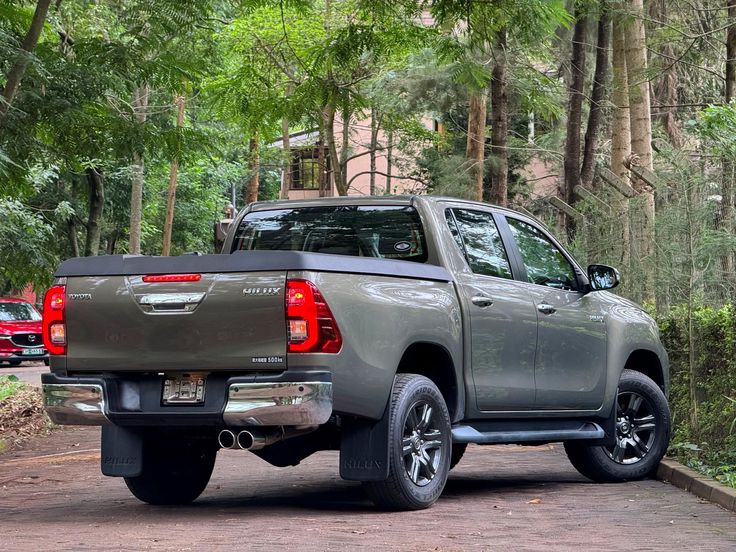 toyota hilux for hire in uganda