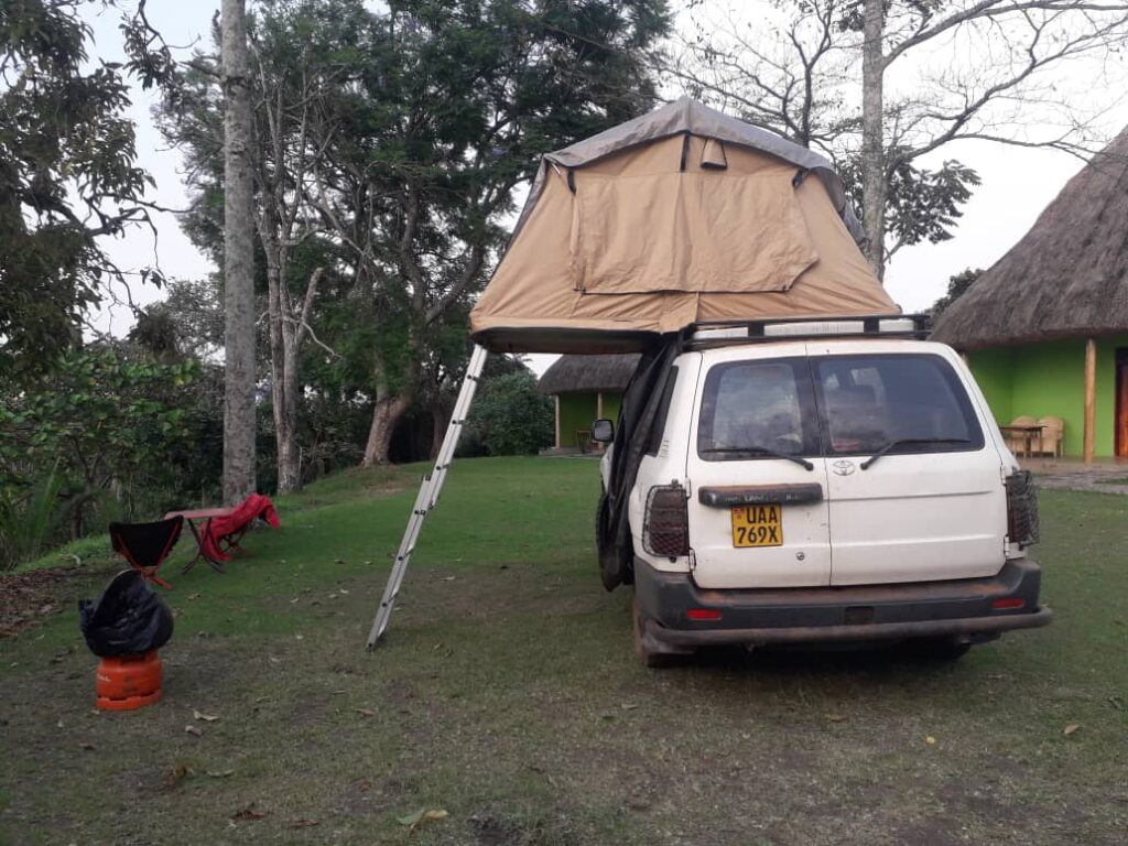 4x4 car hire uganda with rooftop tent GX