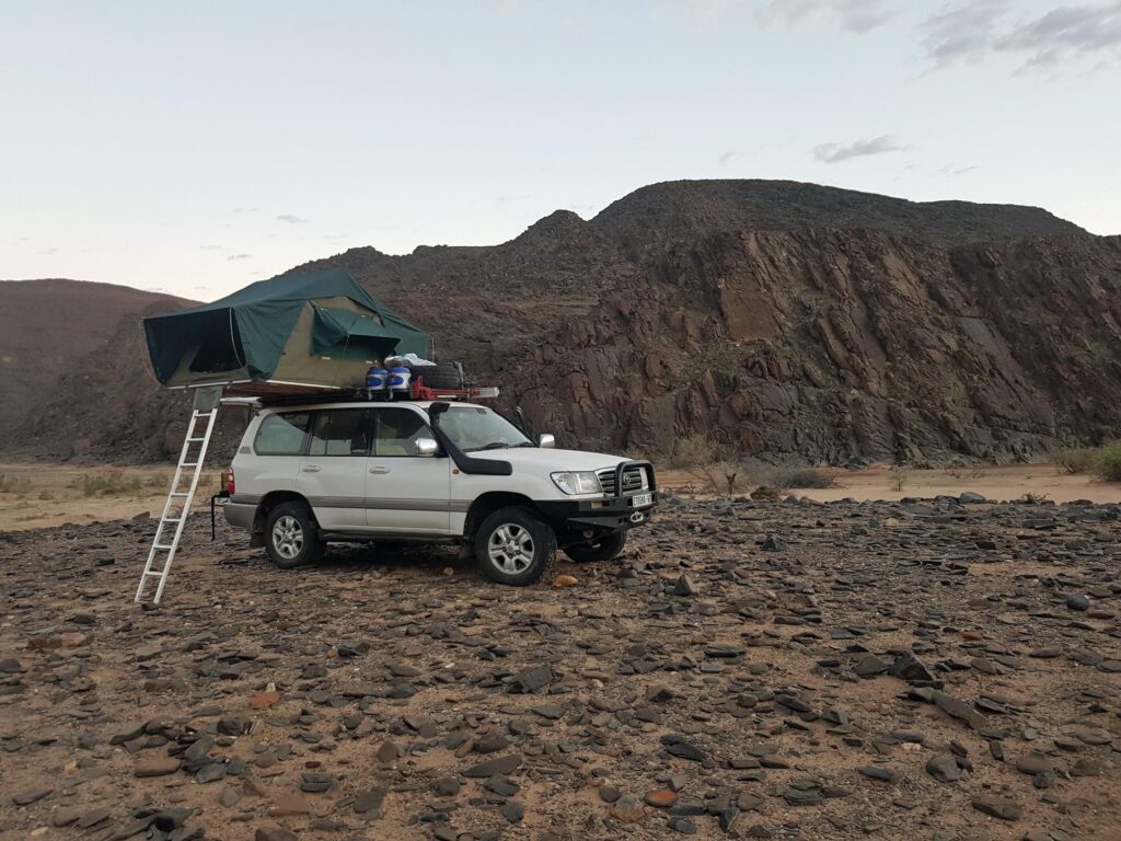 4x4 car rental uganda with rooftop tent prado V8/VX