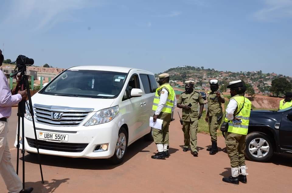 traffic police enforcing the electronic penalty system
