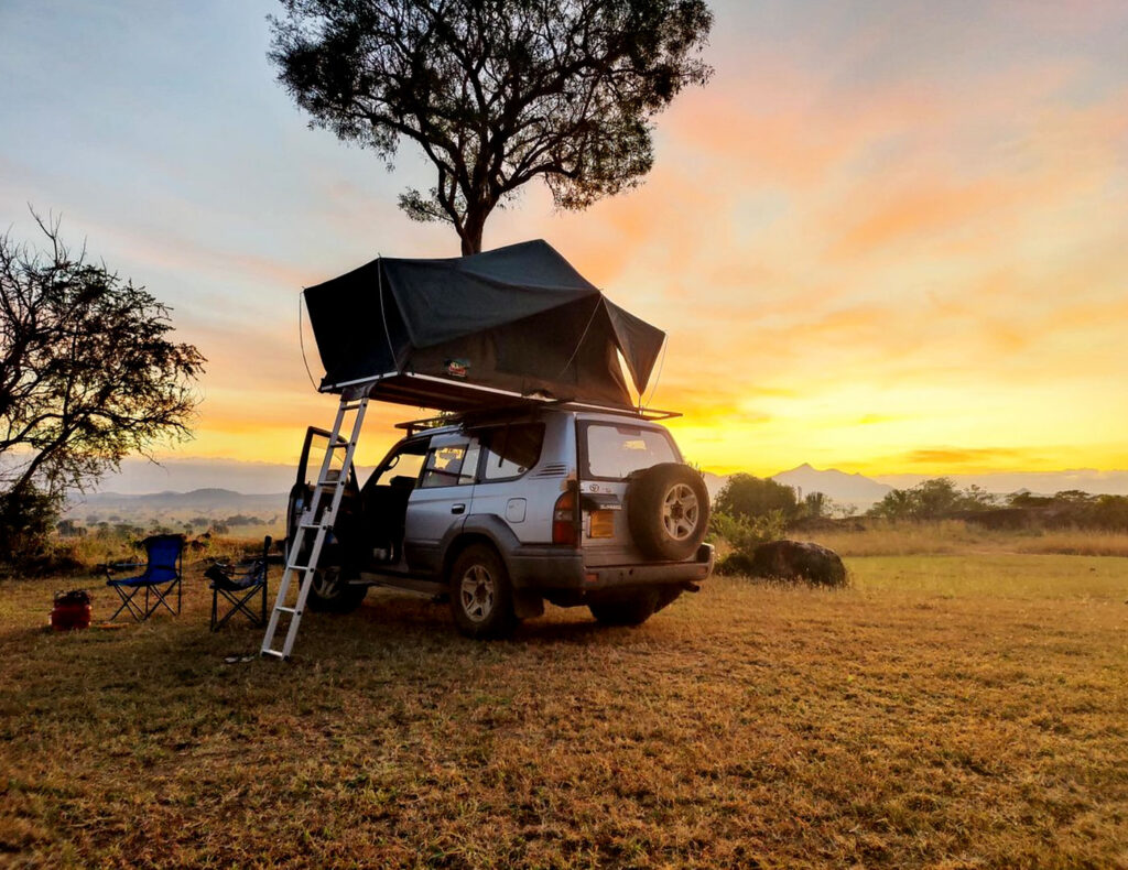 4x4 car hire uganda with rooftop tent prado TX/TZ