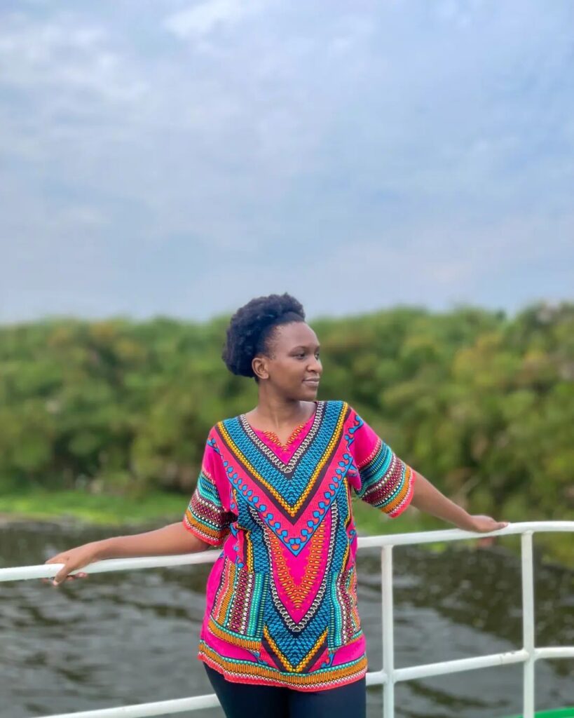 boat cruise safaris
